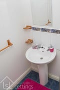 2 Bedroom Flat, Colton Street, Highfields, Leicester - Image 8 Thumbnail