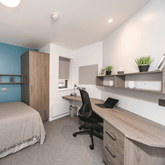 Deluxe Room - Image 1