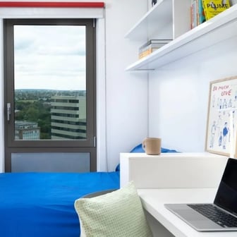 Standard En Suite - Image 2