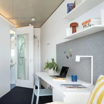 Standard En Suite - Image 2