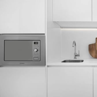 Medium En Suite - Image 6
