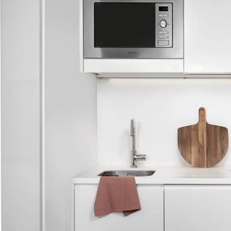 Medium Studio - Image 4