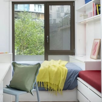 Large En Suite - Image 1