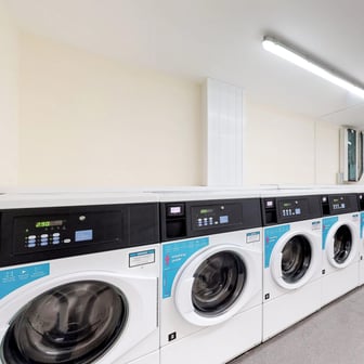 Classic En-suite - Image 14
