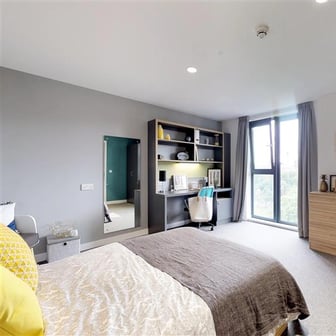 Superior En-suite - Image 3