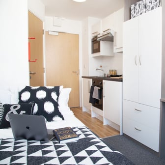 Standard Studio - Image 1