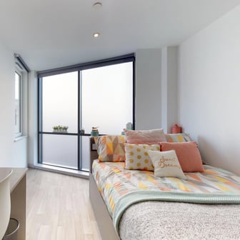 Premium En-suite - Image 1