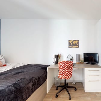 Premium Studio - Image 2