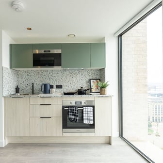 Penthouse En-suite - Image 9