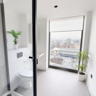 Penthouse Premium En-suite - Image 4