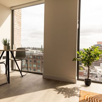 One Bed Apartment - Image 3