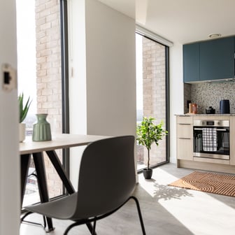 One Bed Apartment - Image 4
