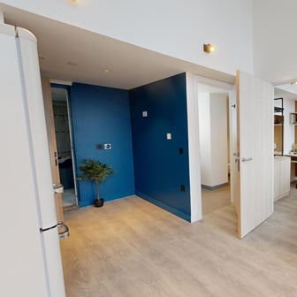Premium One Bed Apartment - Image 4