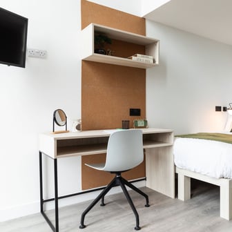 Penthouse Studio - Image 1