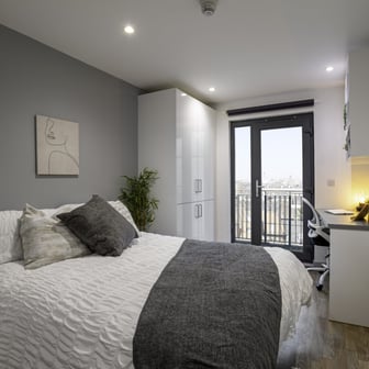 Premium En-suite - Image 1