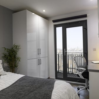 Premium En-suite - Image 2