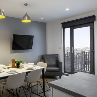 Classic En-suite - Image 8