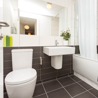 3 Bed Standard - Image 3