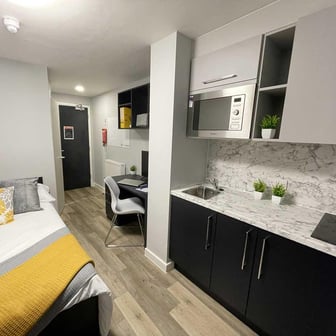 Premium Studio - Image 2