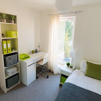 Standard 3 Bed Flat - Image 1