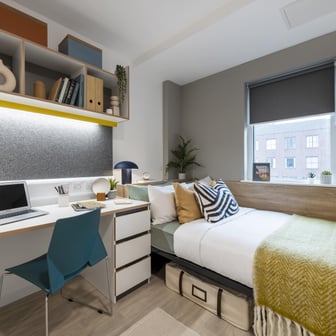Premium En Suite - Image 1