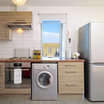 2 Bed Flat With Study - Image 7