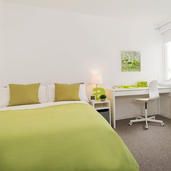 Premium Plus 3 & 4 Bed Flat - Image 1
