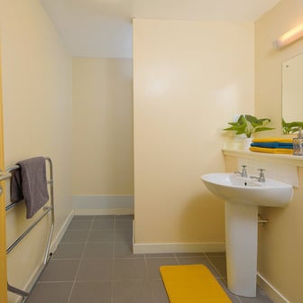 Double Bed Flat - Image 11