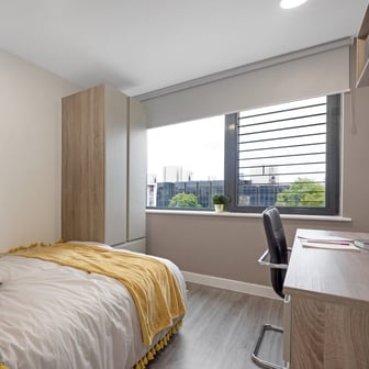 Classic En Suite Plus - Image 1