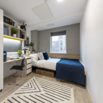 Standard En Suite - Image 1