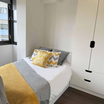 Classic En Suite - Image 2