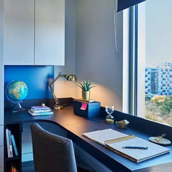 Deluxe Accessible Studio - Image 7
