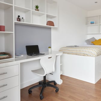 Penthouse Studio Plus - Image 4