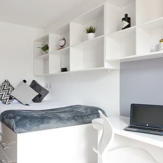 Premier En-suite Plus 7 Bed - Image 2