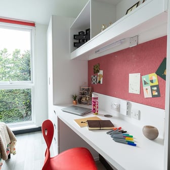 Classic En Suite - Image 2