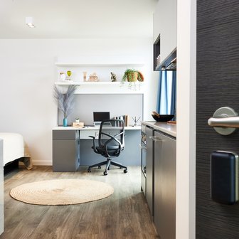 Accessible Room - Image 6