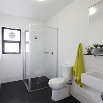 Standard Six Bedroom Shared Apartment - Image 3