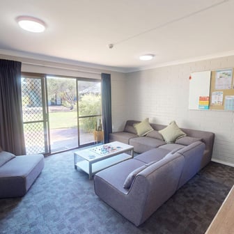 South Six Bedroom Shared Apartment - Image 5