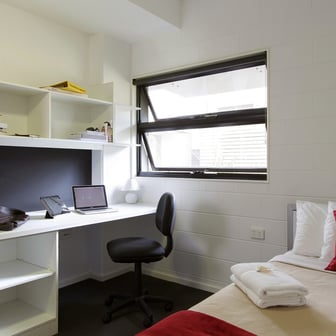 Standard Five Bedroom Shared Apartment - Image 2