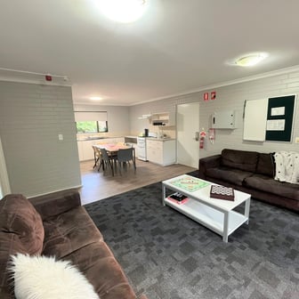 Lakeside 3 Bedroom Shared Apartment - Image 7