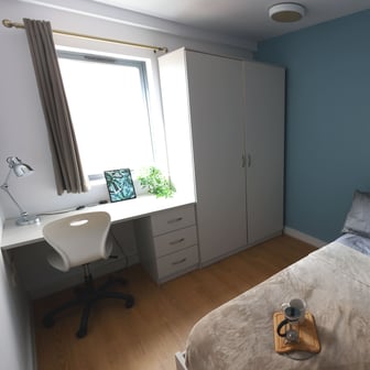 En-Suite Room - Image 1