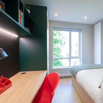 Bronze En Suite - Image 2