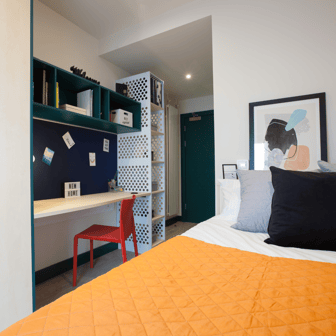 Silver En Suite - Image 3