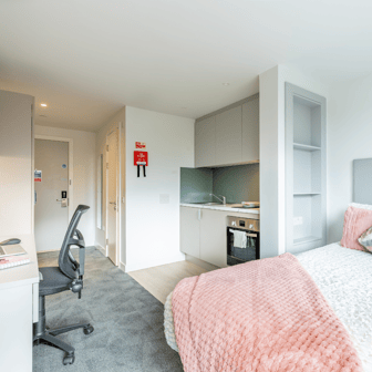 Platinum Studio - Image 2