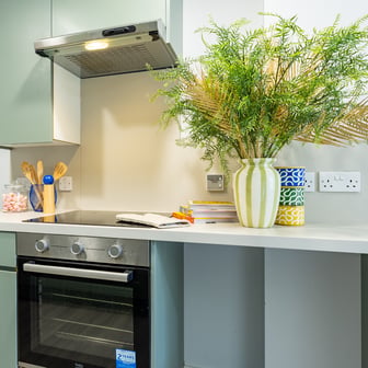 Gold En Suite - Image 9
