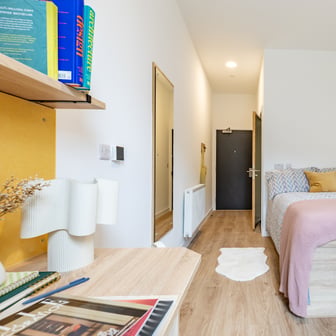 Club Studio - Image 1