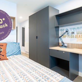 Cozy En Suite - Image 1