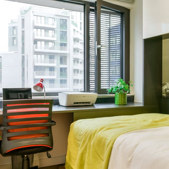 Ensuite Bedroom-Kings Cross - Image 1