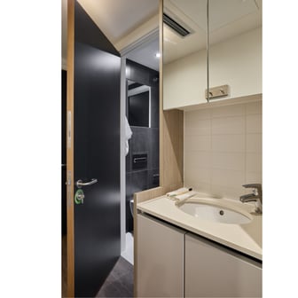 Private Bedroom - Summer Room - Image 4