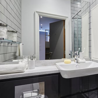 Ensuite Bedroom  - Image 4